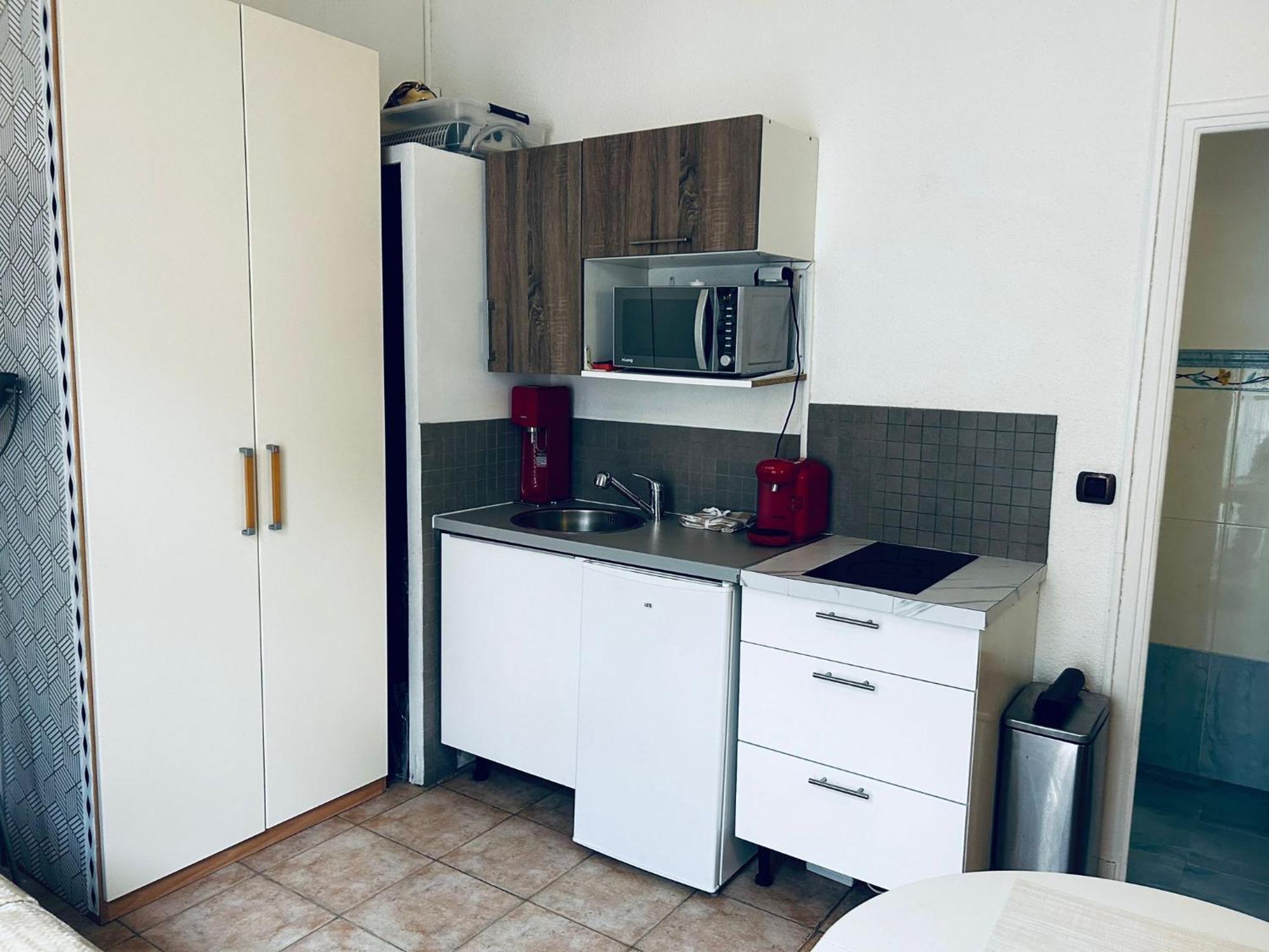 ניס Lovely Studio Air Conditonned City Center מראה חיצוני תמונה